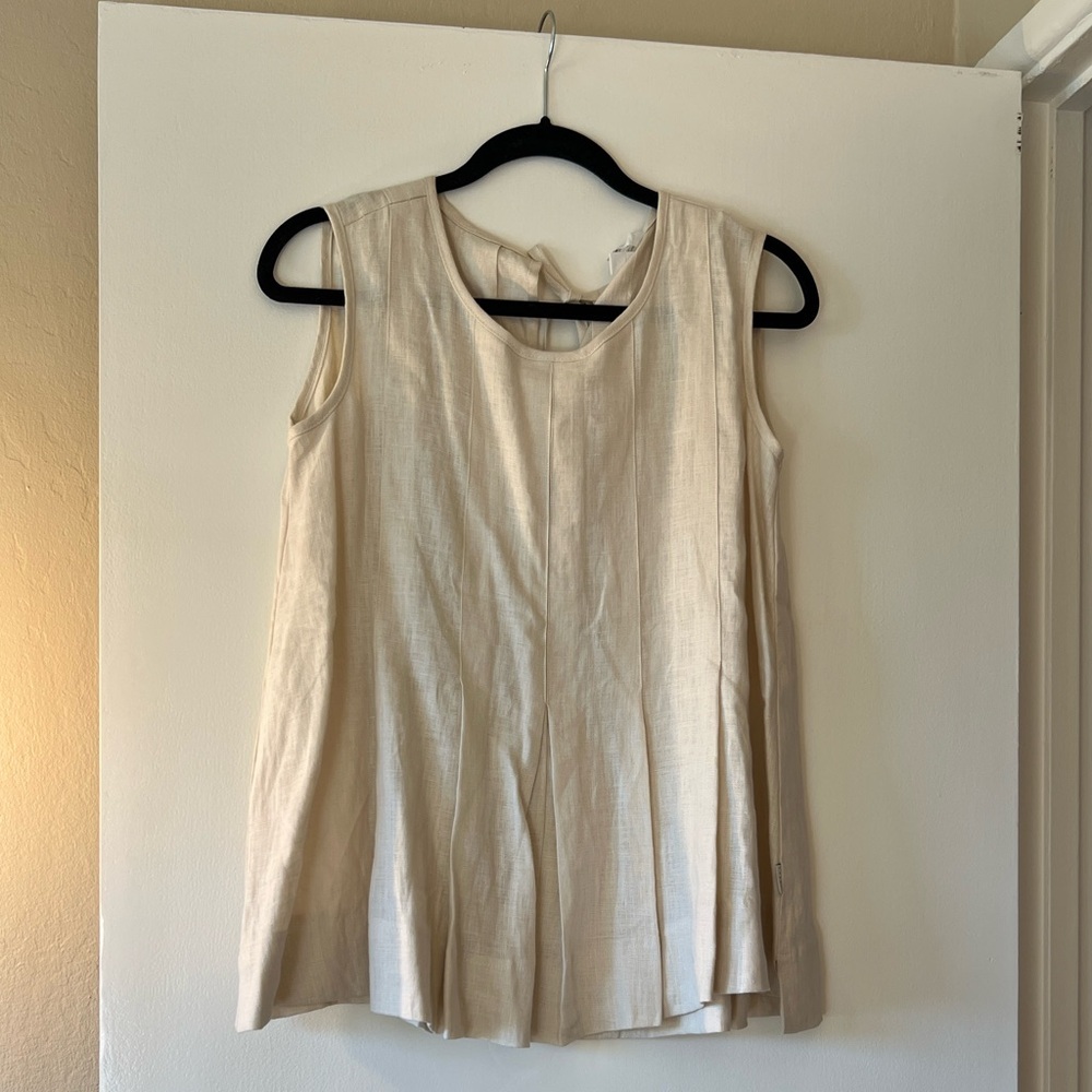 Luukaa Cream Sleeveless Pleated Linen Tunic Top in Cream - 4